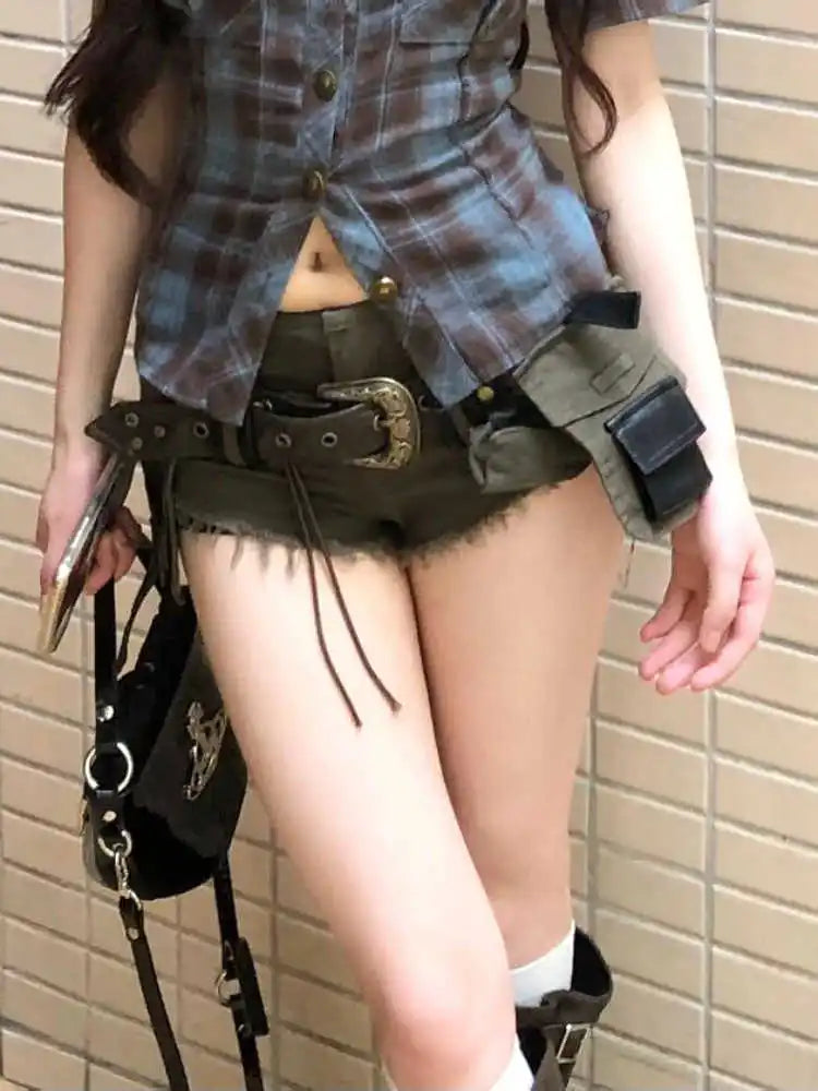 Pantalones cortos vaqueros cargo de tiro bajo con cinturón "UTILITY BELTED SHORTS"