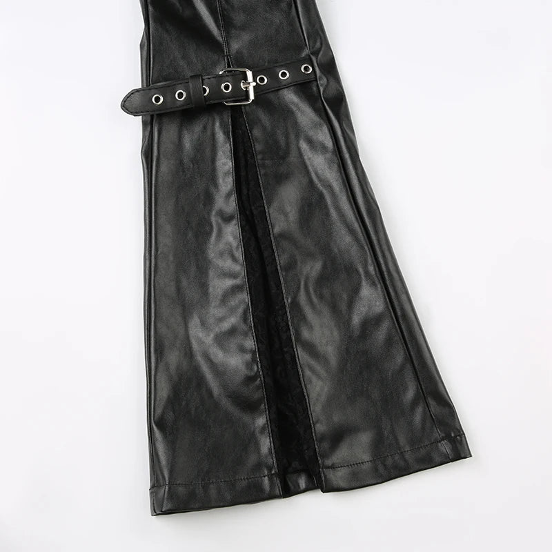 Calça de Pele Sintética Flare Goth com Fivelas "GOTHIC BUCKLE FLARE"