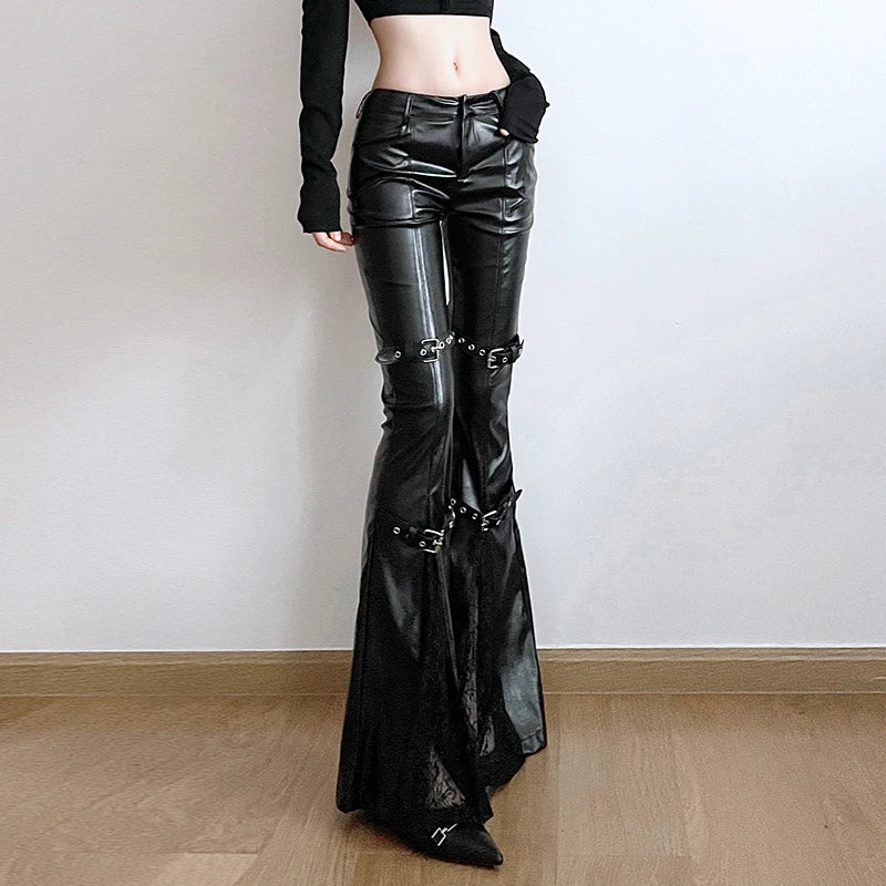 Calça de Pele Sintética Flare Goth com Fivelas "GOTHIC BUCKLE FLARE"