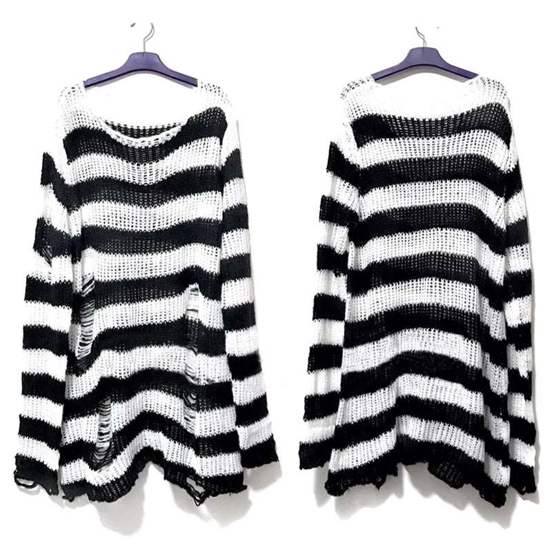 Camisola Oversized Punk Riscas & Rasgões