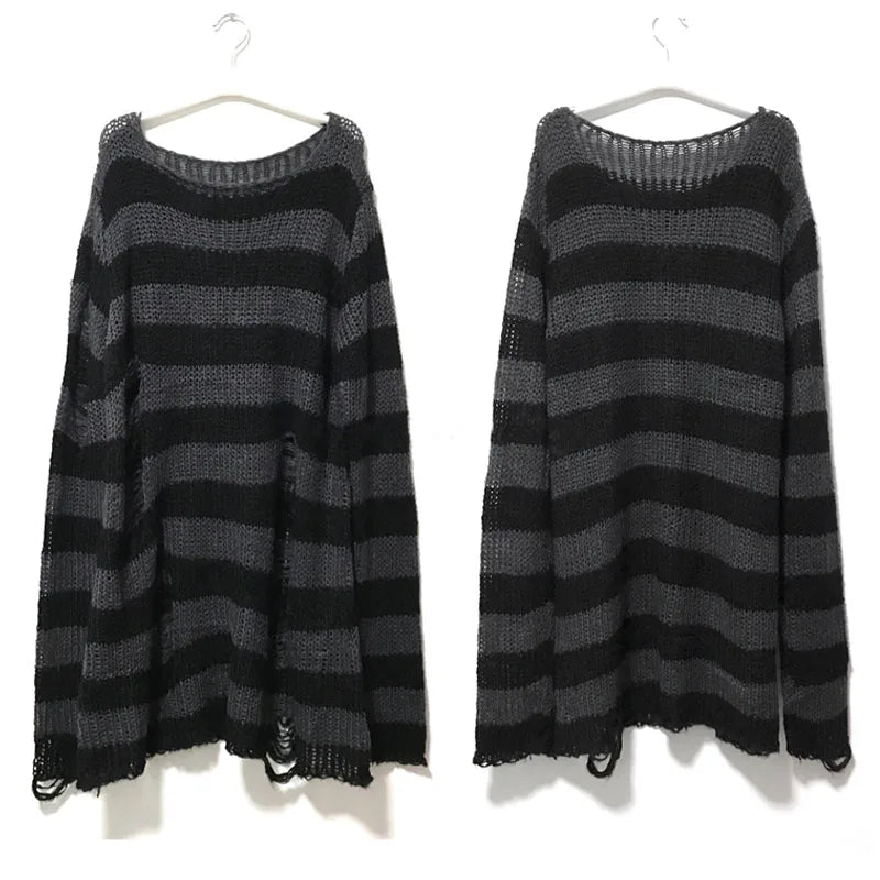 Camisola Oversized Punk Riscas & Rasgões