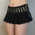 Mini Saia Plissada Goth com Cruzes "CROSS STUDDED MINI SKIRT"